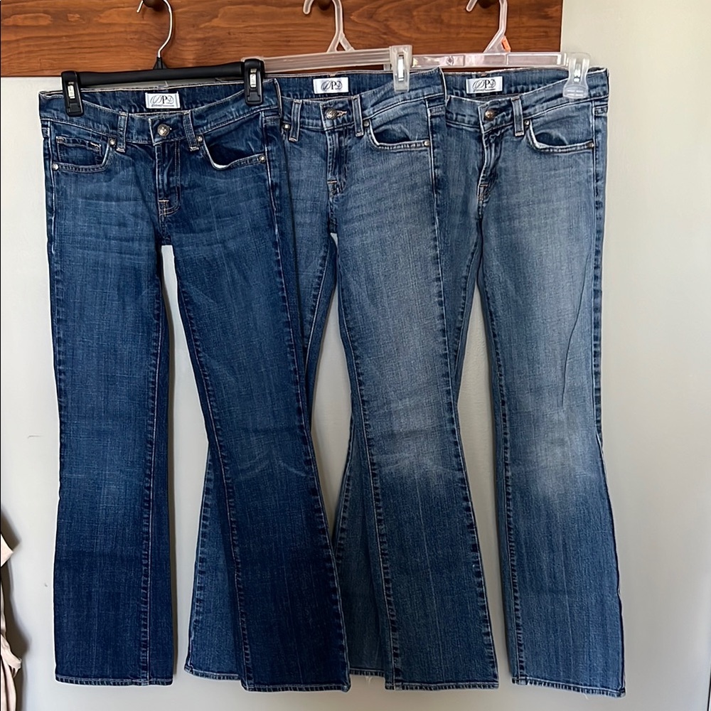 Women's Blue Jeans by DPD Denim, cute and very comfy! Two size 26- one 25.